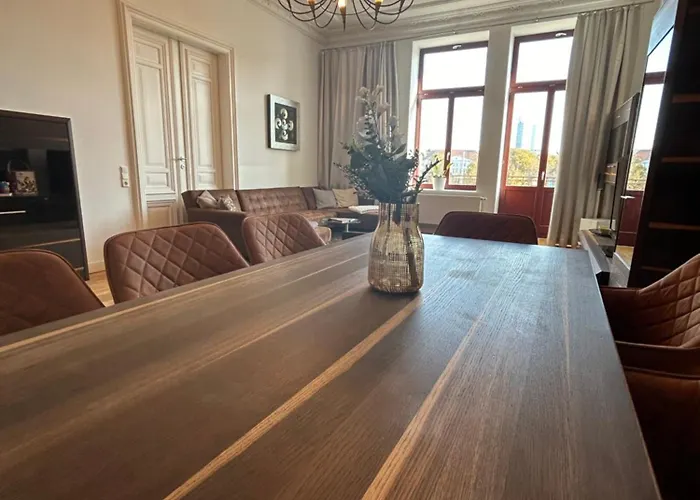 **traumhafte City-wohnung // 120qm // 4-raeume** * Leipzig