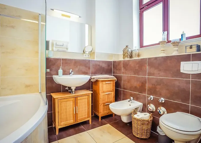 Appartement **traumhafte City-wohnung // 120qm // 4-raeume**