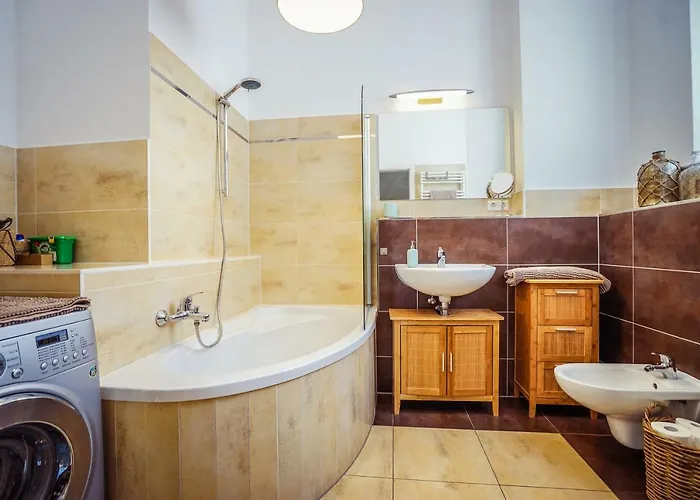 **traumhafte City-wohnung // 120qm // 4-raeume** Leipzig