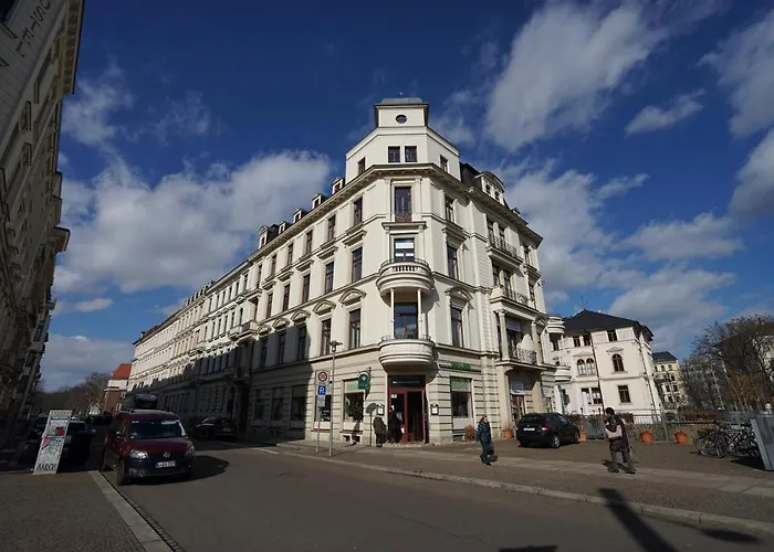 Appartement **traumhafte City-wohnung // 120qm // 4-raeume**