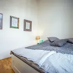 **traumhafte City-wohnung // 120qm // 4-raeume** Apartamento