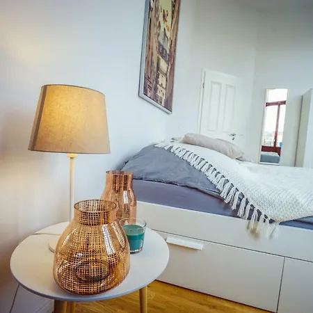 **traumhafte City-wohnung // 120qm // 4-raeume**