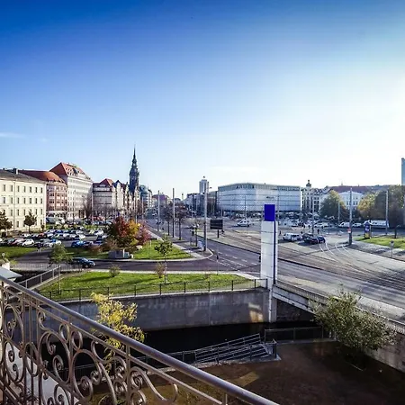 Apartment **traumhafte City-wohnung // 120qm // 4-raeume**