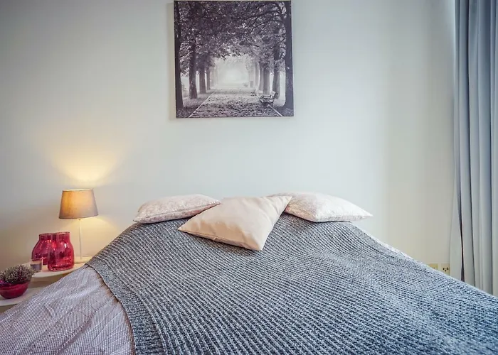 Appartement **traumhafte City-wohnung // 120qm // 4-raeume**