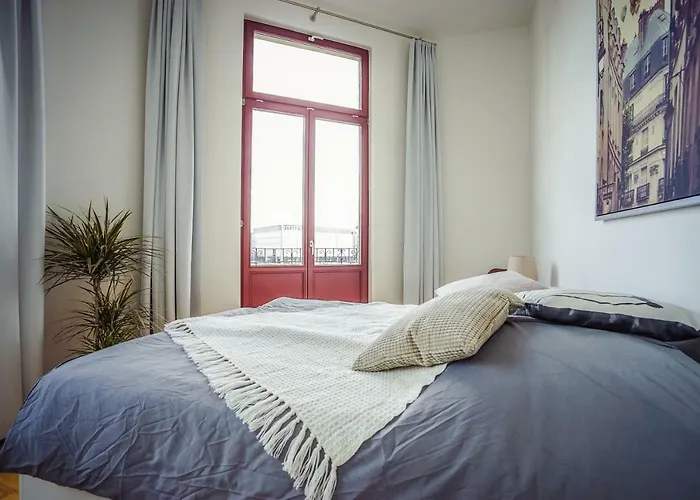 Appartement **traumhafte City-wohnung // 120qm // 4-raeume**