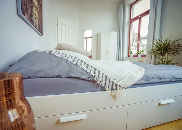 Appartement **traumhafte City-wohnung // 120qm // 4-raeume**